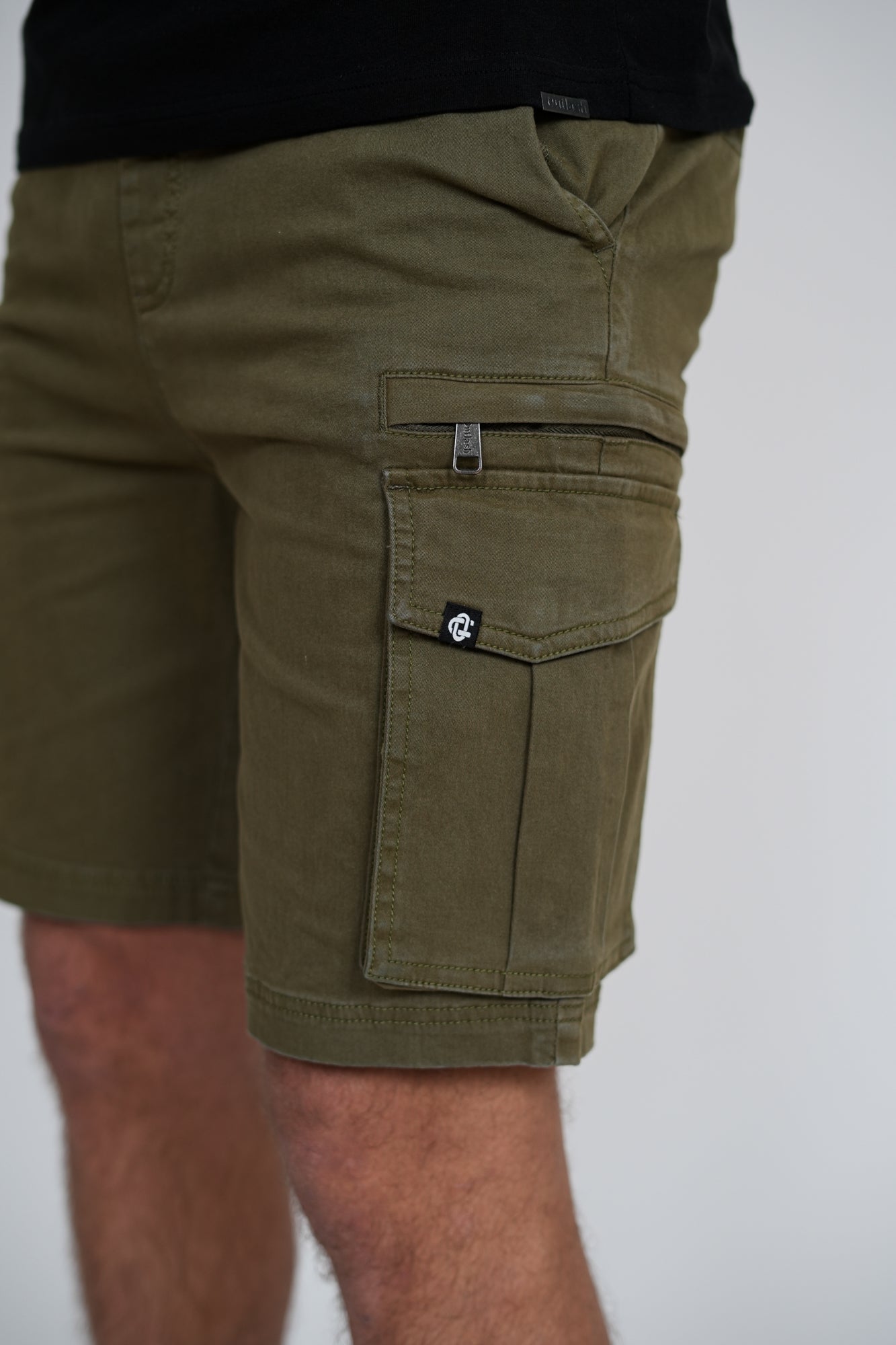 Dread Cargo Shorts – Men's Regular Fit Utility Shorts with Zip Pockets